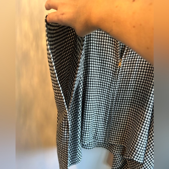 Cleo Poncho Zip Up - Picture 4 of 6